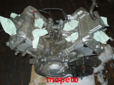 Preview: 1301 Honda VFR800 RC46 Motor komplett