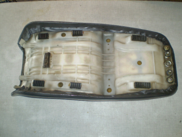 Preview: 1206 GSX 1100F GV72C Sitzbank Fahrersitz