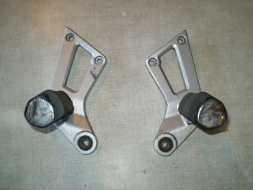 1206 GSX 1100F GV72C Sozius Halteplatte Soziusrasten