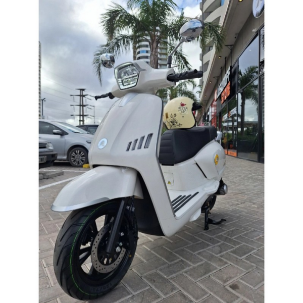 E-Roller Future, 45 km/h, 72V/26Ah Lithium-Akku, 3000 Watt