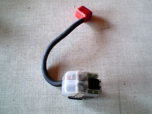 1119 GSX750F WVAK Anlasserrelais