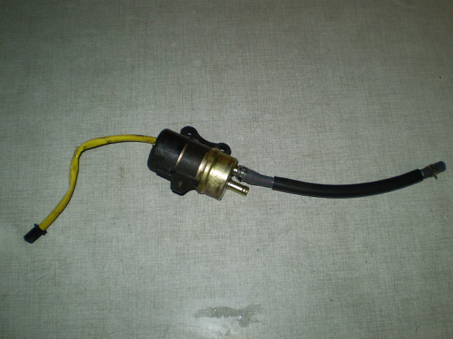 1127 YZF600R 4TV Benzinpumpe