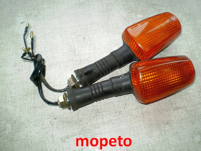 1501 Yamaha FZR 600 3RG Blinker hinten rechts und links