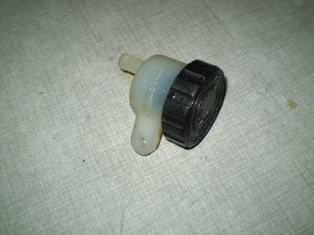 1127 YZF600R 4TV Bremsbehälter hinten