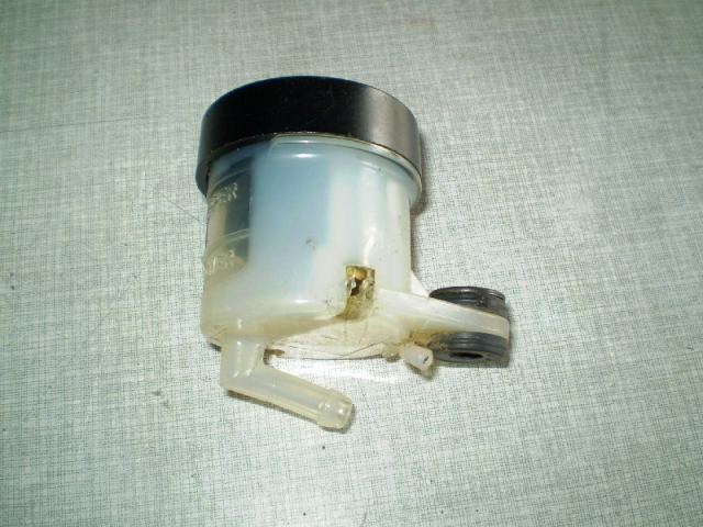 Fireblade CBR 1000 SC 57 Bremsfluessigkeitsbehaelter