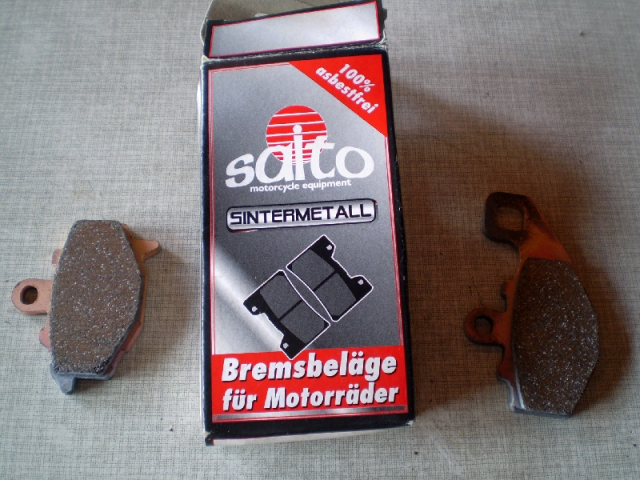1109 GPX600R ZX600A Bremsbeläge Saito KBA 61114, neu