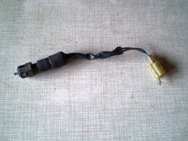 1115 ZZR1100 ZXT10C Bremslichtschalter hinten