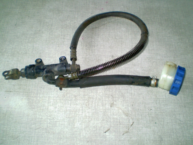 Kawasaki GPZ 600 R ZX600A Bremspumpe hinten + Leitung + Behälter