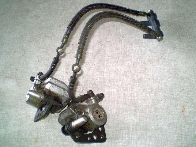 Kawasaki GPZ 600 R ZX600A Bremssattel vorne r +  l