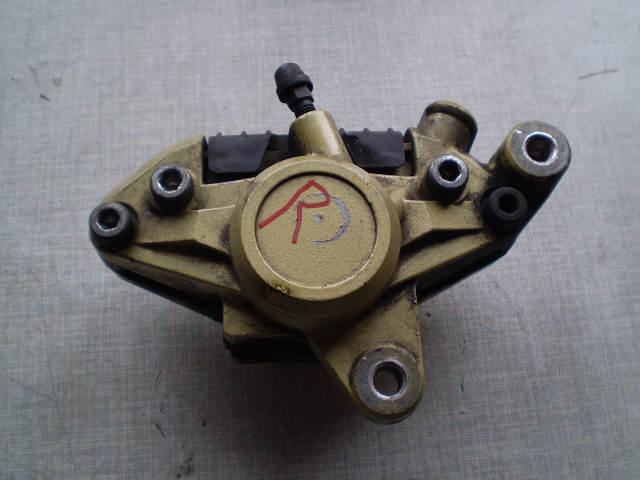 Suzuki GSX 1100F GV72C Bremssattel vorne rechts