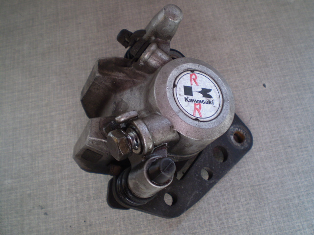 Kawasaki GPZ 600 ZX600A Bremssattel vorne rechts