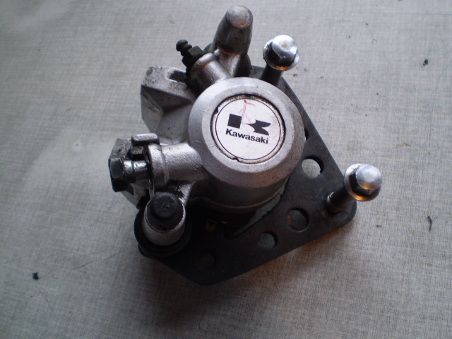 Kawasaki GPZ 1000 RX ZXT00A Bremssattel vorne rechts