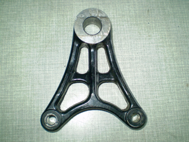 1106 GSX600F GN72B Bremssattelhalter hinten