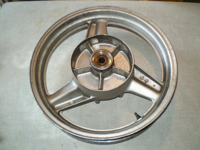 Honda CBR 1000 F Sc21 Felge hinten Hinterradfelge