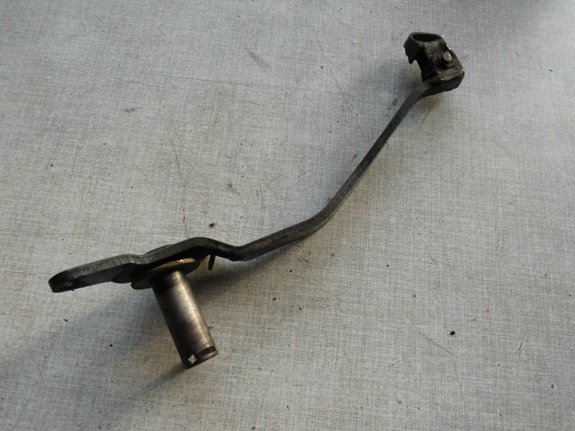 1504 Suzuki DR 650 SP43B Fußbremspedal