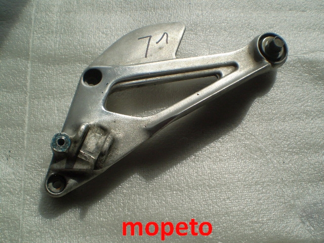 1402 Yamaha XJ600 S 4BRA Fußraste halterung vorne links