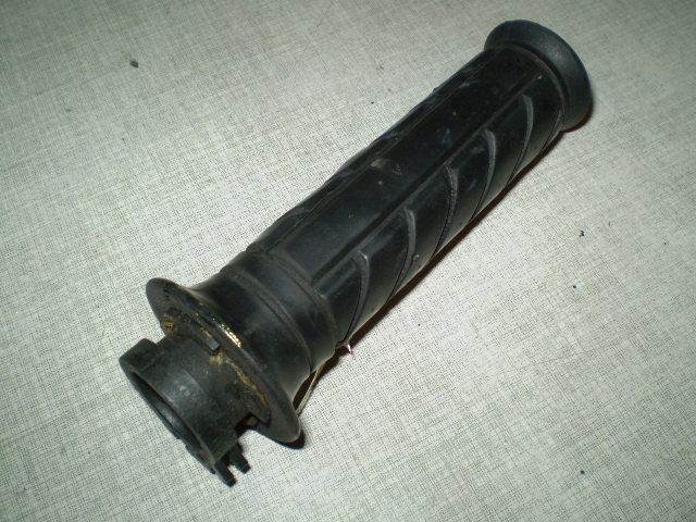 1128 GPX600R ZX600A Gasgriff