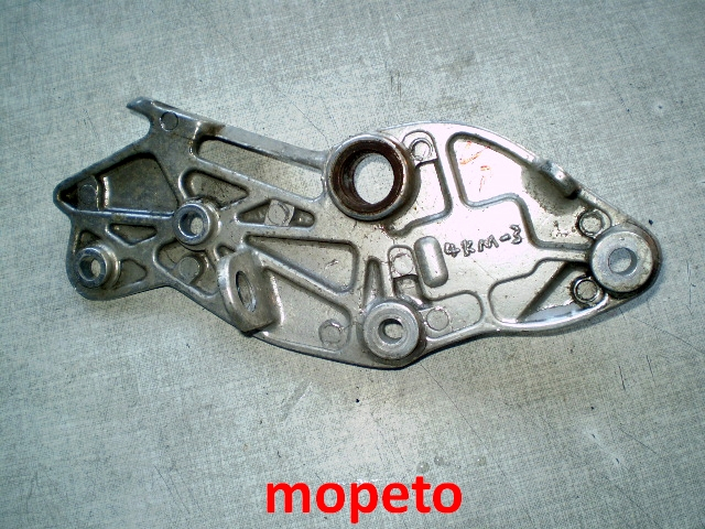 1310 XJ900 Diversion 4KM Halterung Fußraste vorne rechts