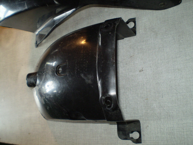 1206 GSX 1100F GV72C Heckinnenverkleidung Heckunterverkleidung