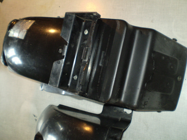 1206 GSX 1100F GV72C Heckinnenverkleidung Heckunterverkleidung