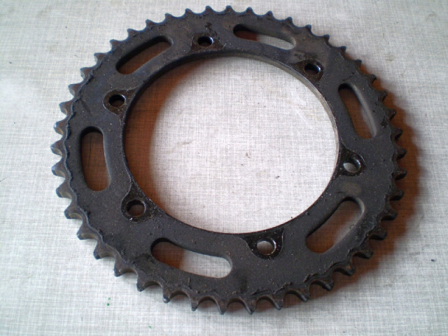 1115 ZZR1100 ZXT10C Kettenrad 45 Zaehne