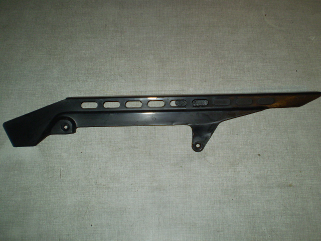 1132 Fazer 600 RJ02 Kettenschutz