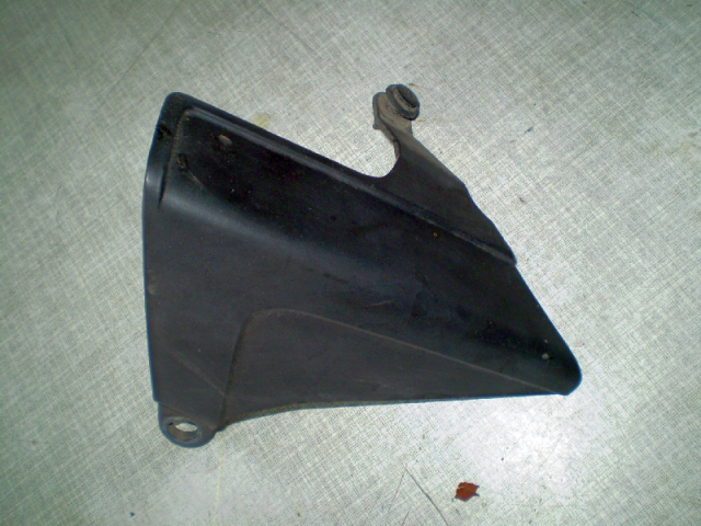 Fireblade CBR 1000 SC 57 Kettenschutz