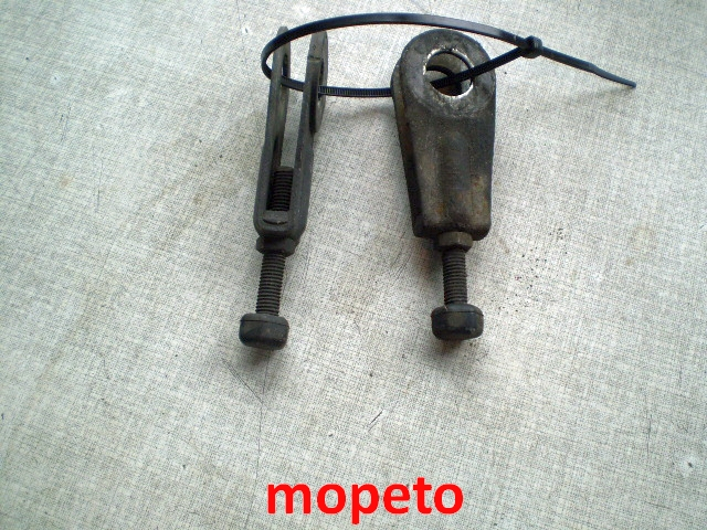 1403 Kawasaki GPZ500S EX500A Kettenspanner r + l