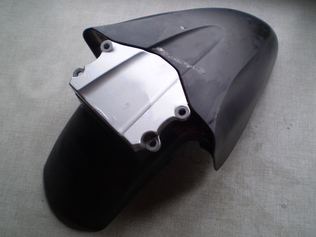 Suzuki GSX 1100F GV72C Kotflügel vorne