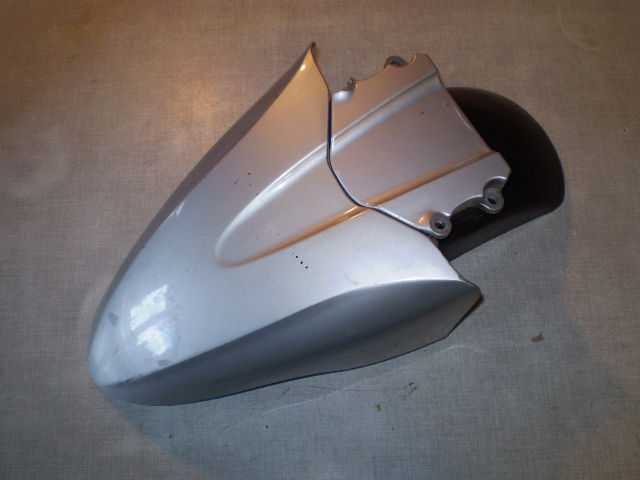 1206 GSX 1100F GV72C Kotflügel vorne silber