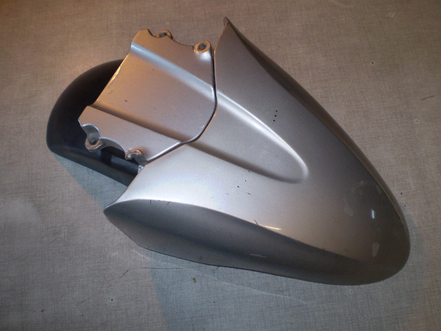 1206 GSX 1100F GV72C Kotflügel vorne silber