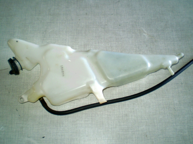 Fireblade CBR 1000 SC 57 Kuehlwasserbehaelter