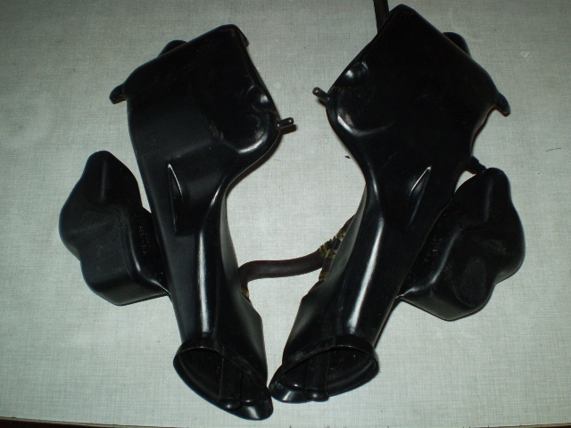 1131 ZZR1100  ZXT10D Luftansaugtrakt r + l