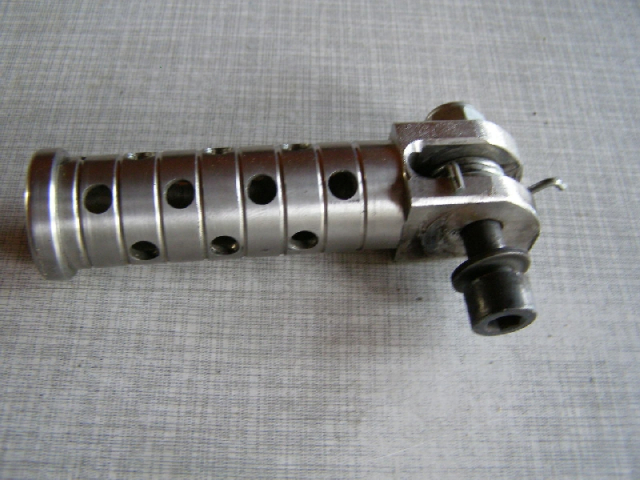 1105 YZF-R6 RJ03 Racingfußraste