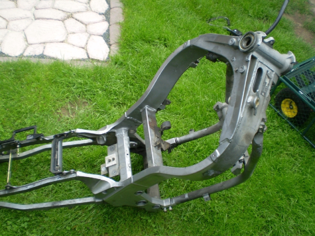 1115 ZZR1100 ZXT10C Rahmen mit Brief