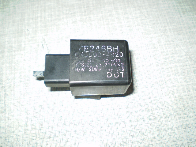 1129 Ninja ZX-9R ZX900E Relais FE246BH