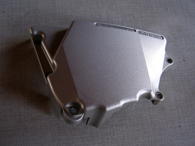1105 YZF-R6 RJ03 Ritzelschutz Deckel