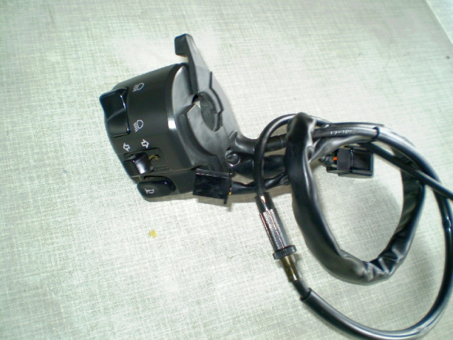 1108 ZZR1200 ZXT20C Schaltereinheit links