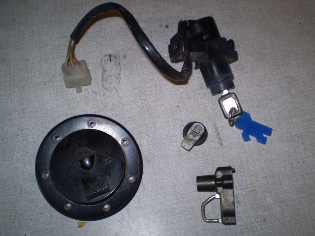 Kawasaki ZZR600 ZX600D Schlosssatz