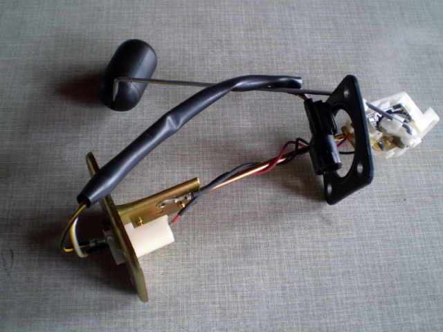 1108 ZZR1200 ZXT20C Schwimmer Benzin