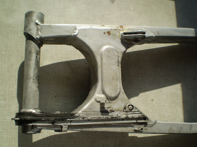 Honda CBX750F RC17 Schwinge