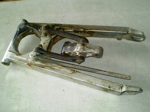 1121 Ex 500 A Schwinge Umlenkung Bremshalter