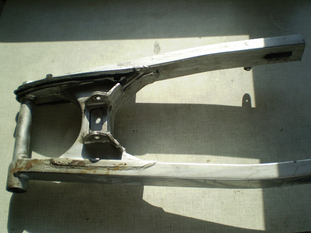 Honda CBX750F RC17 Schwinge