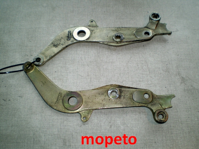 1303 Triumph Trophy 1200 T300E Schwingenhalterungen