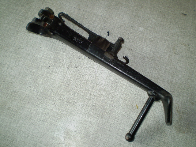 Suzuki GSF1200 Bandit GV75A Seitenstaender + Feder