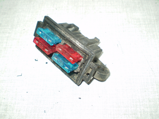 Suzuki GSX 1100F GV72C Sicherungsbox