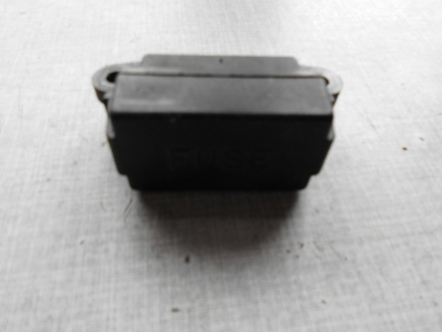 1504 Suzuki DR 650 SP43B Sicherungsbox