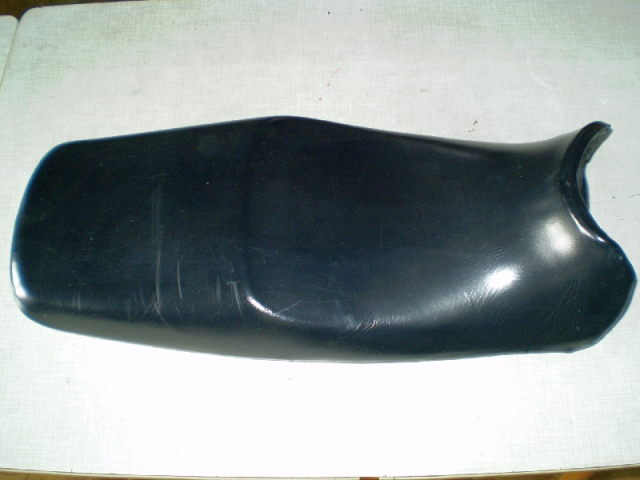 1115 ZZR1100 ZXT10C Fahrersitz