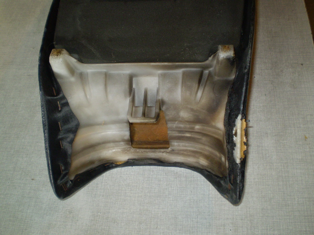 1204 ZZR600 ZX600D Sitzbank