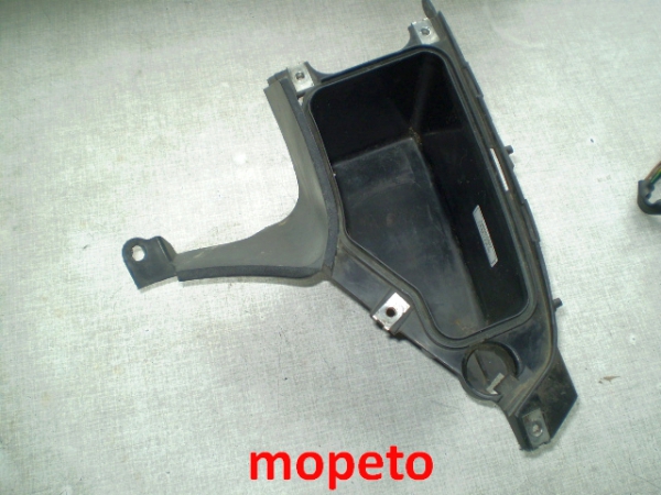 Honda NT650V Deauville RC47 Staufach rechts